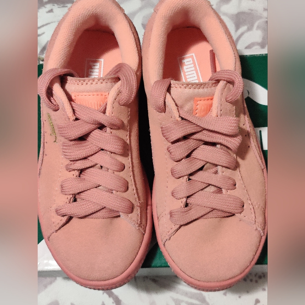 Puma Suede Classic Little Kids Shoes, Size: 11c, Color: dessert Flower NEW